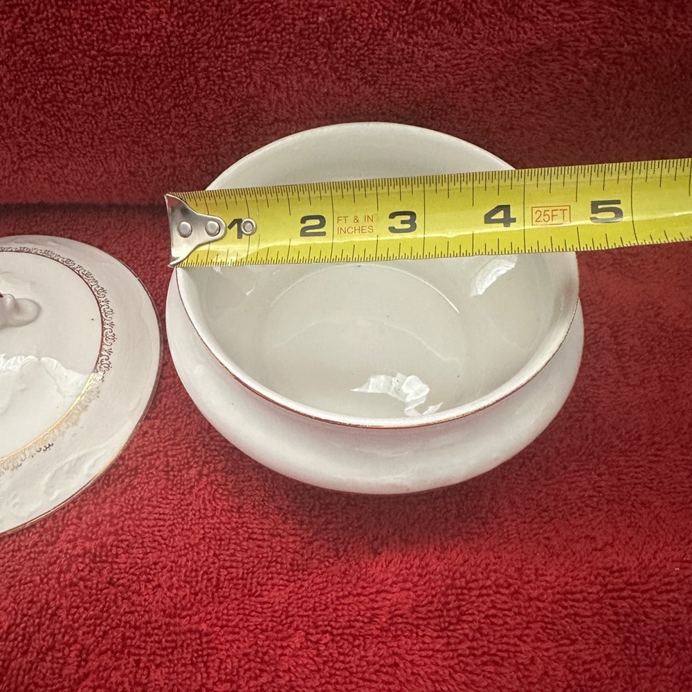 Edwin M. Knowles Sugar Bowl With Gold Trim - Picture 4 of 8
